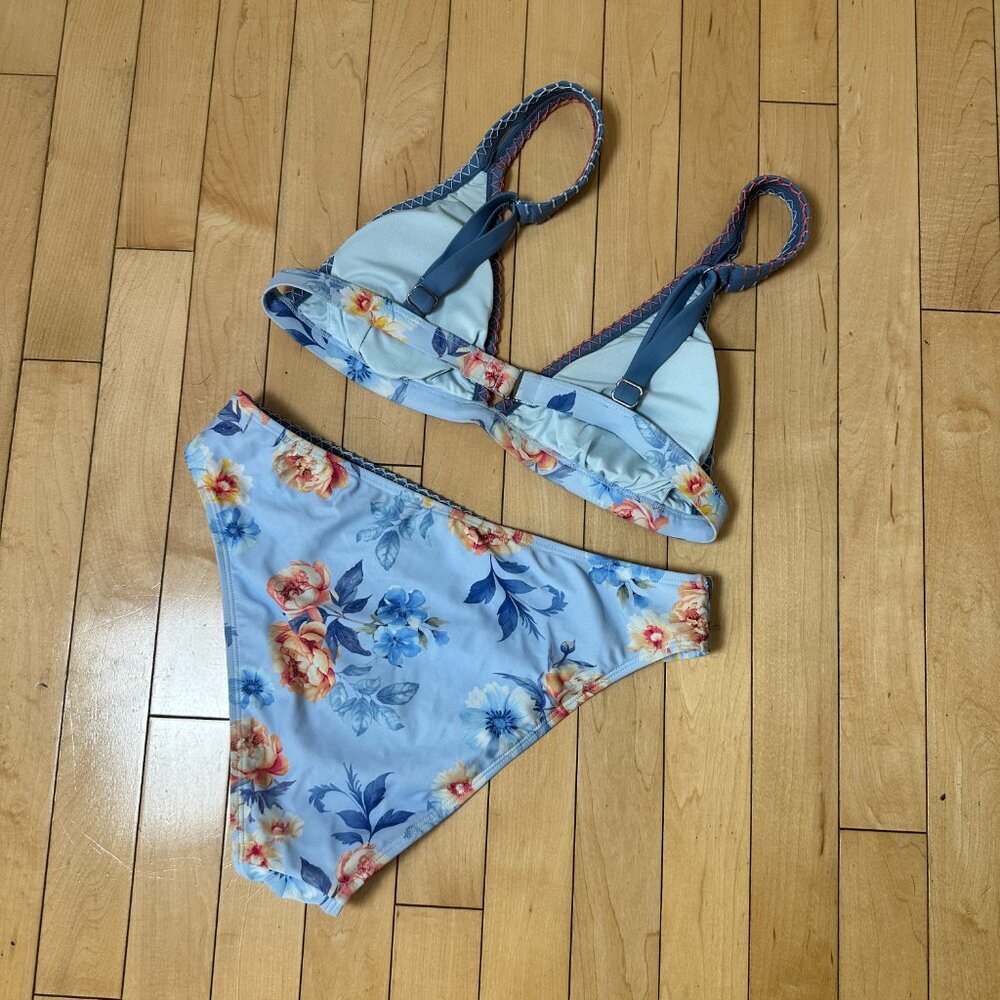Cupshe Blue Rose Triangle Bikini Top & Standard B… - image 8